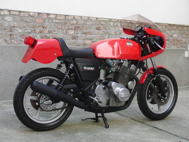 Sulzbacher Laverda 1200SC 1977
www.laverdafreunde.at

