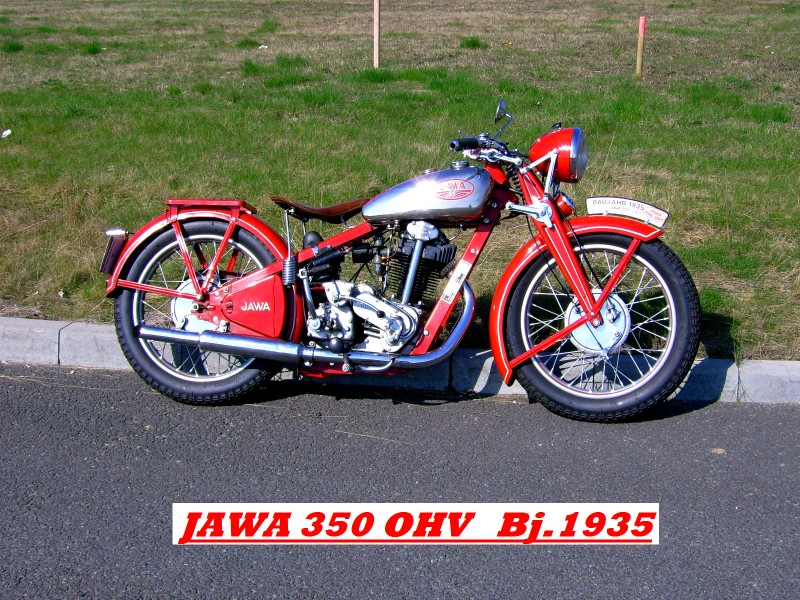 Jawa 350 OHV von 1935
direkt abgeleitet von den Rennjawas der 30ziger Jahre
extremer Langhuber
Schlüsselwörter: Jawa,Jawafreunde