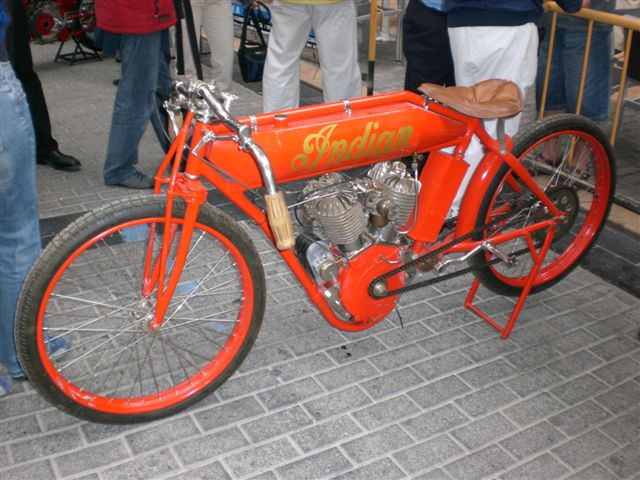 Indian Rennmaschine, Bj. 1917, Besitzer Aldefonso Mundino, Valencia
