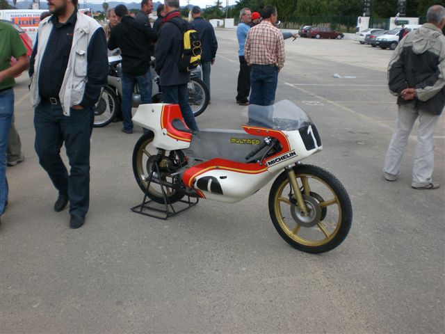 Bultaco 125 cc, Besitzer Jose Griño, Barcelona -
Original Vizemeisterschaftsmaschine 1976, Angel Nieto
