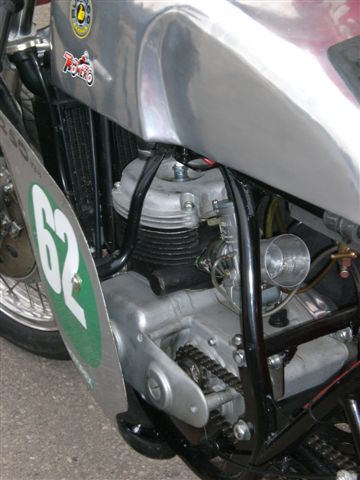  Bultaco TSS 250 cc, Besitzer Juan Bulto,
eine von ganz wenigen Originalen, (Wert soll angeblich bei 28.000 Euro liegen)
