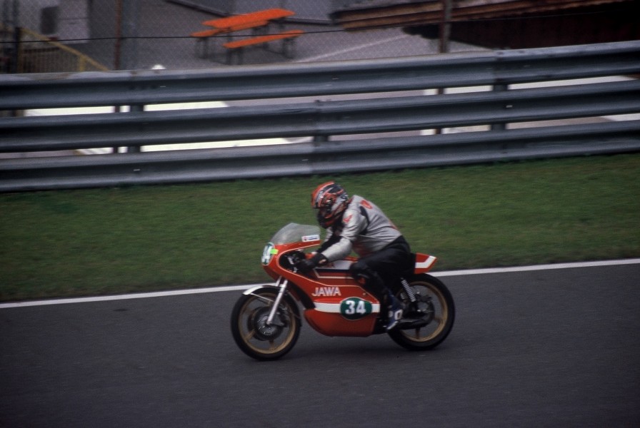 Jawa 350 4
