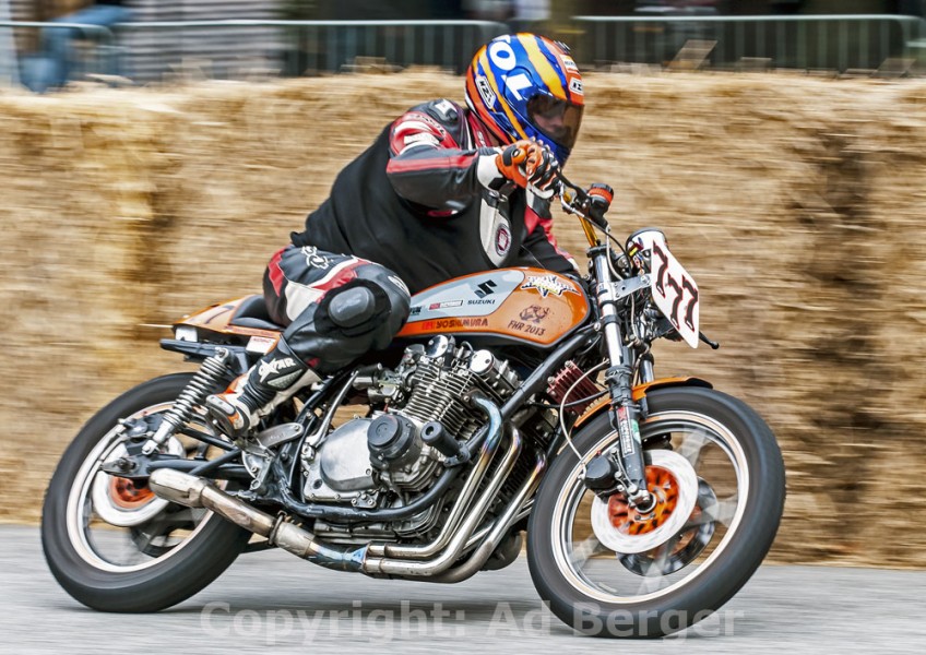 13. Hamburger Stadtpark-Revival 
Holger Beier, Suzuki GS750 Superbike
