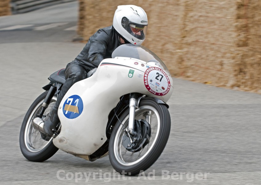 13. Hamburger Stadtpark-Revival 
Heiner Butz, Norton Manx 350
