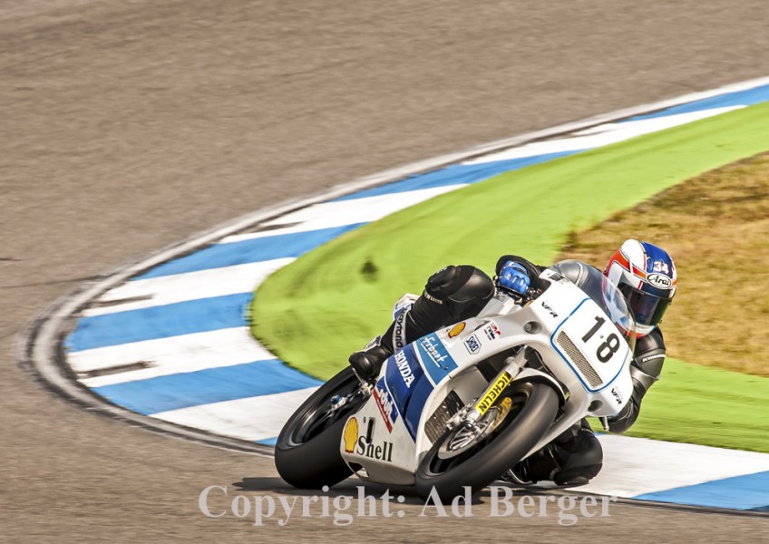 Hockenheim Classics 2012
Roland Eckert, Honda RCB 1000, Bj. 1976, Werksmaschine Langstrecken-WM
