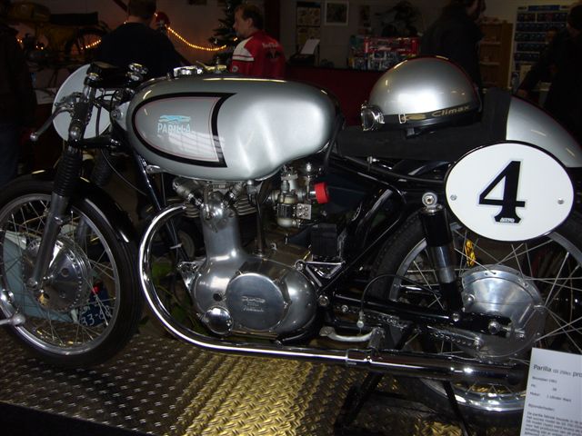 Parilla 250
