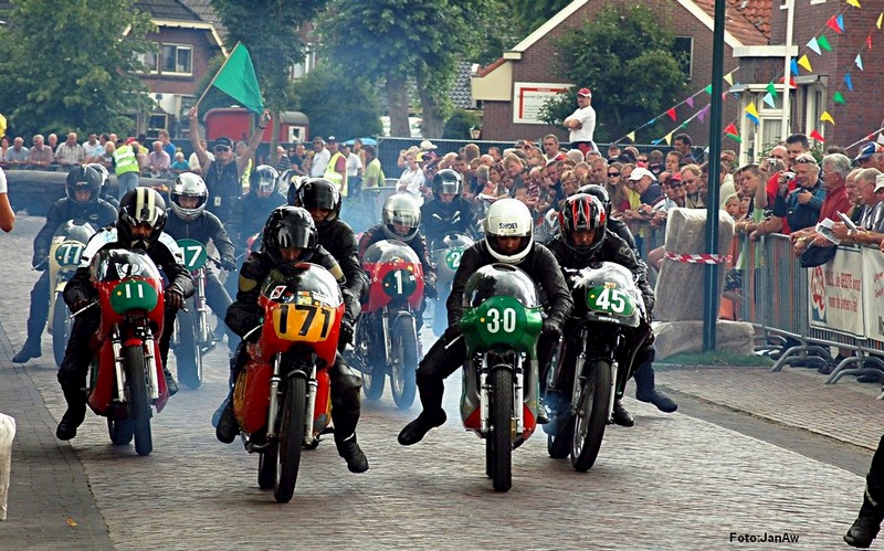 Start classic TT Vlagtwedde
Classic TT Vlagtwedde (NL) 2008
