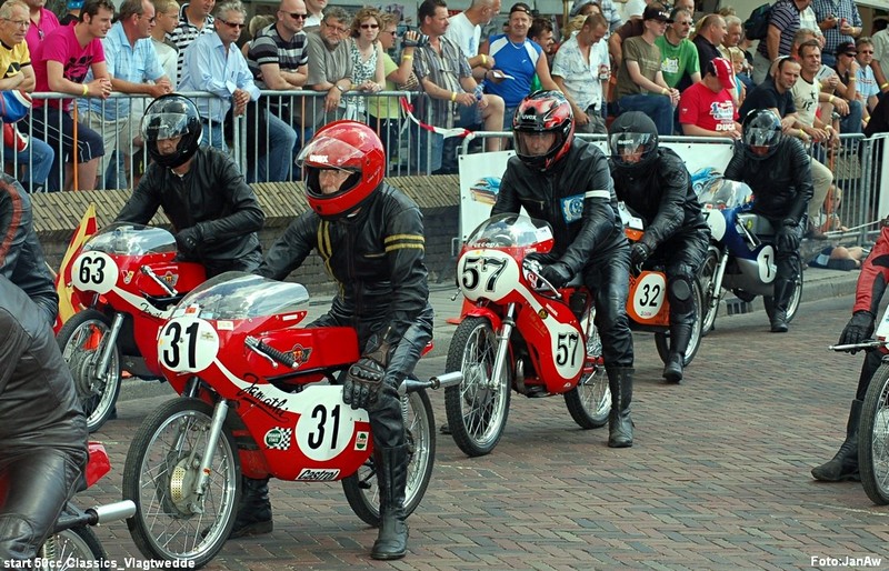 Start 50 ccm Classics
Classic TT Vlagtwedde (NL) 2008

