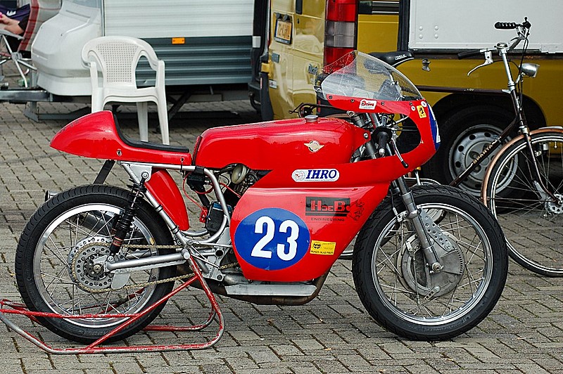 Ducati 350ccm 1970 _Anemiek van Engen
Easter Classicrace TT Circuit Assen 2009
