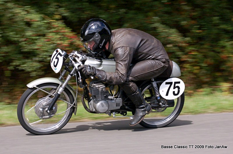 Honda_CB50_1971_Ronald Groenendijk
Basse (NL) Classic TT 2009
