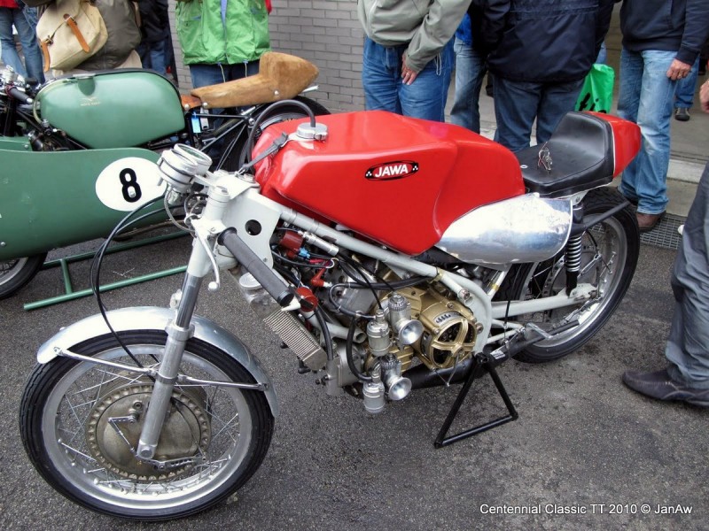 Centennial Classic TT 2010 Assen
Jawa 350 -4
