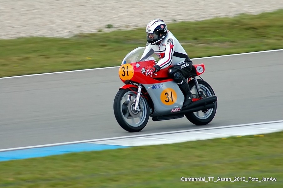 Centennial Classic TT Assen 2010
Phil Read MV Agusta 4
