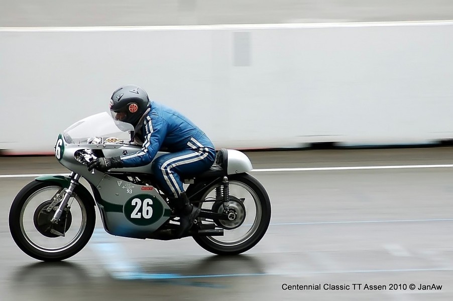 Centennial Classic TT 2010 Assen
Friedel Gerritzen Seel 250
