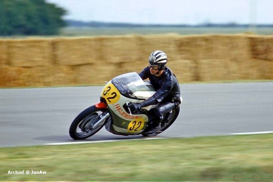 Dutch TT 1971
Theo Louwes Kawasaki HIR500
