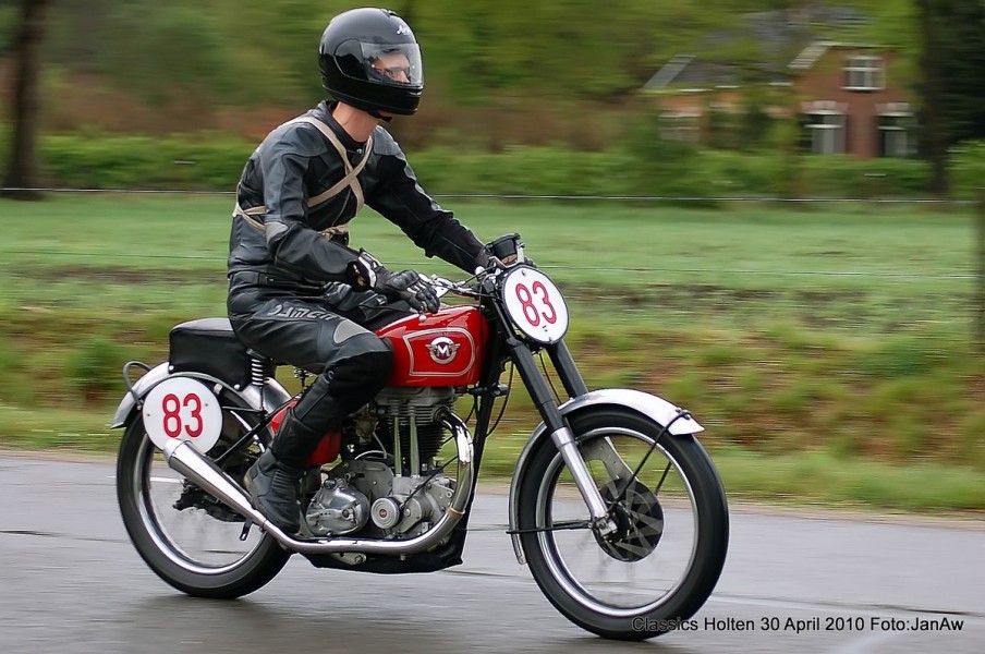 Matcheless 1940 350ccm. _Rob Koster
Classic Demo Holten (NL) 2010
