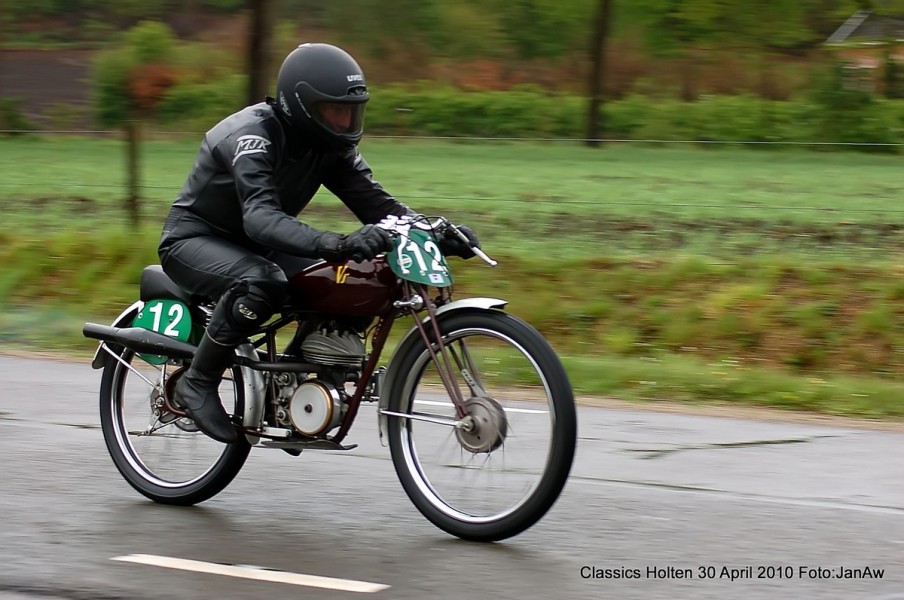 Villiers V_R 1938_Ton van der Valk
Classic Demo Holten (NL) 2010
