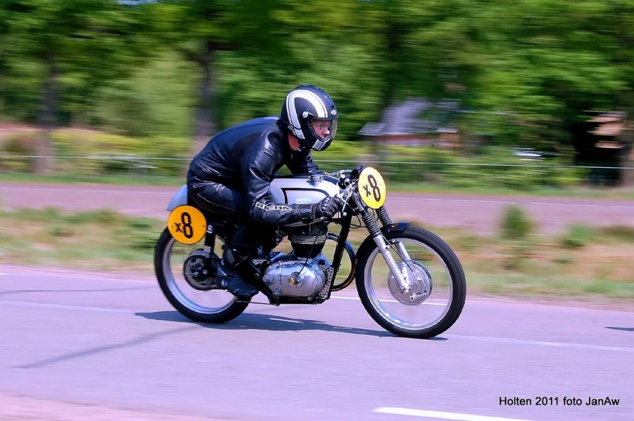 Parilla 250cc
Parilla 250 cc 1 Cyl. 4stroke 1962
