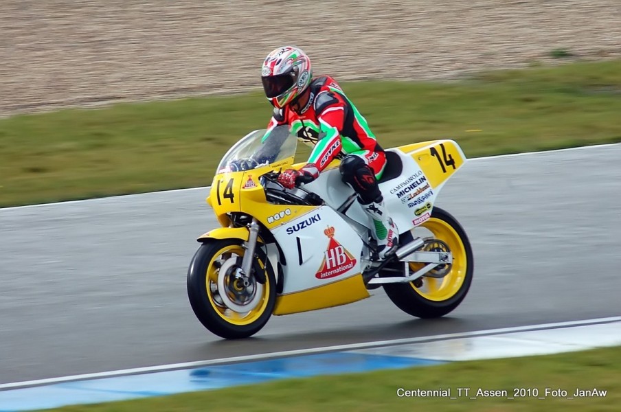 Centennial Classic TT 2010 Assen
Pier Francesco Chili Suzuki XR70
