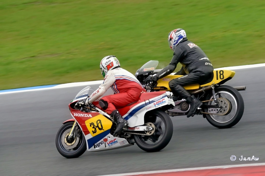 Classic GP Assen 2022
Kees van der Endt Honda RS500 & Hans de Wit König 500
Schlüsselwörter: Assen