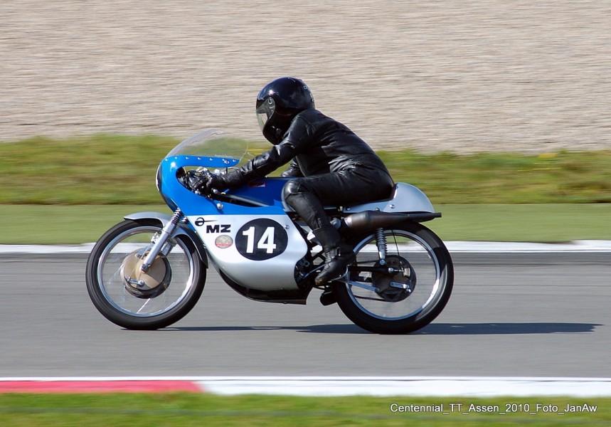 Centennial Classic TT Assen 2010
Siegfried Merkel MZ-RE
