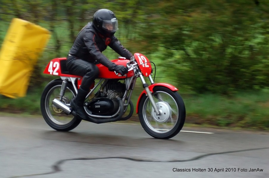 DKW 350cc 1956_Frans van Leur
Classic Demo Holten (NL) 2010
