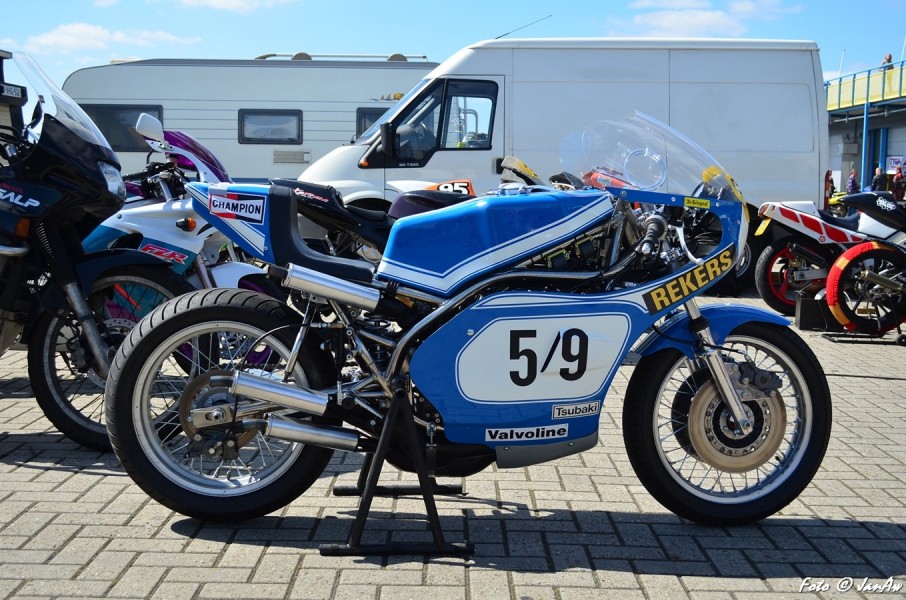 Yamaha TZ750 ex Jack Middelburg, retauration/owner Leo Kruijmer
YTCN Landelijke Motordagen Assen 2013

