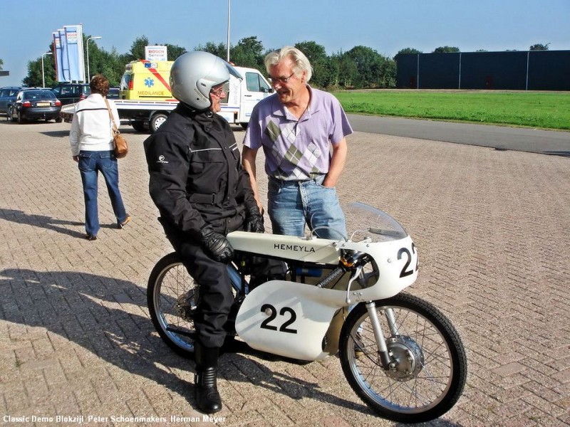 Hemeyla 50ccm._Herman Meyer Laren_eig. Peter Schoenmakers
Classic Demo Blokzijl (NL)


