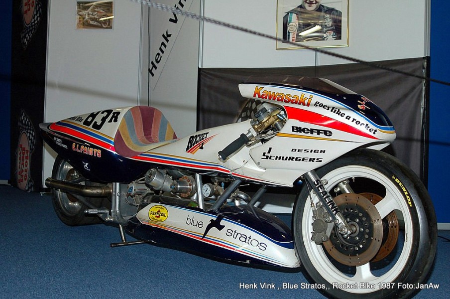 Henk Vink_,,Blue Stratos,, Rocket Bike 1987
1/4 mijl 6.465 top speed 214.28 mph_Schurgers disign
