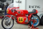 Dateiname=Aermacchi__Ala_d,Oro_500ccm_DucatiDay_Assen_2009.JPG
Dateigröße=307KB
Abmessungen: 800x532
hinzugefügt am: %04. %958 %2009 Aermacchi__Ala_d,Oro_500ccm_DucatiDay_Assen_2009.JPG