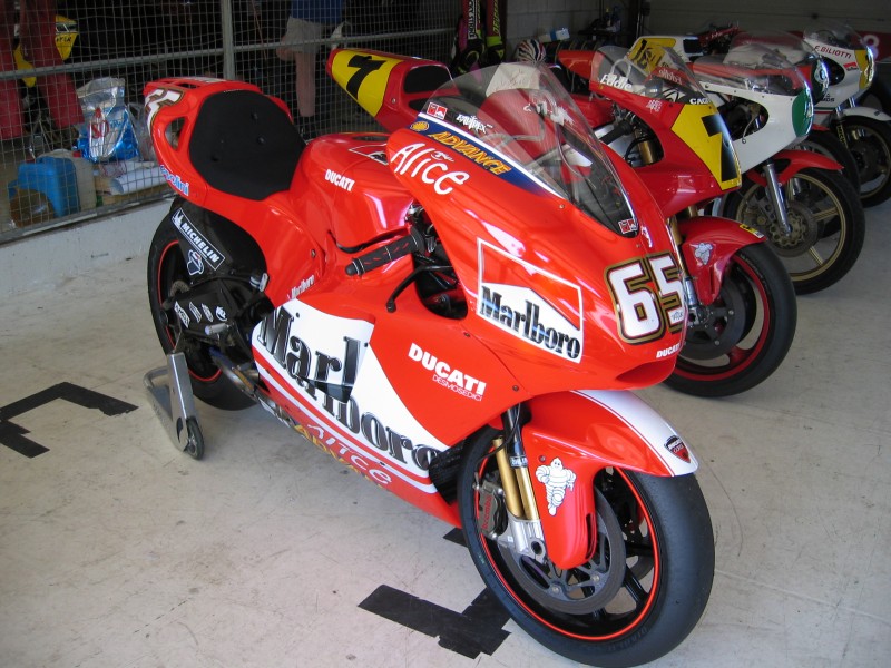 Moto GP Maschine von Loris Capirossi
