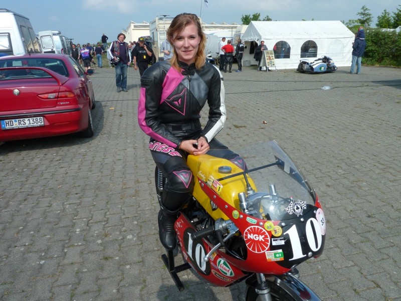 Hübscher Nachwuchs auf einer 125er Maico...

