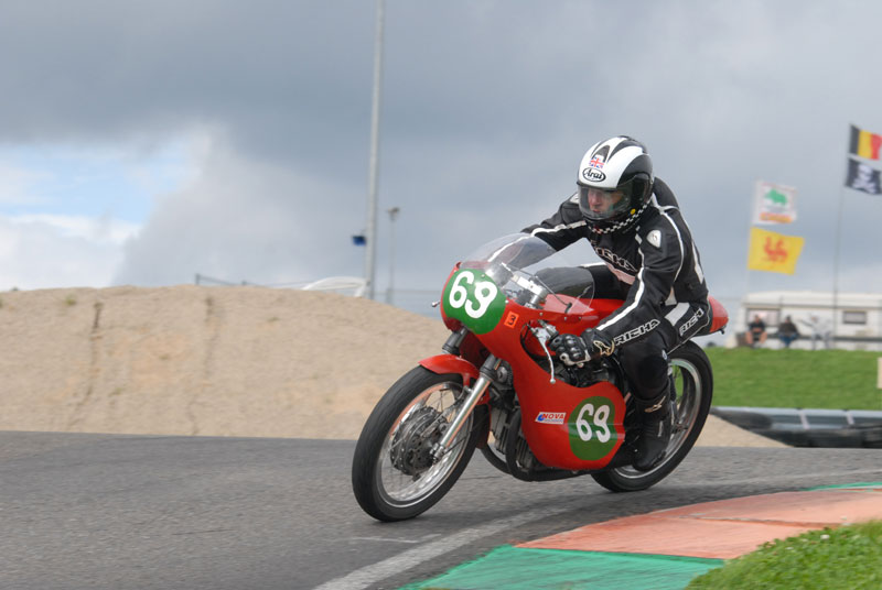 Historic Motos Ardennais à Mettet
