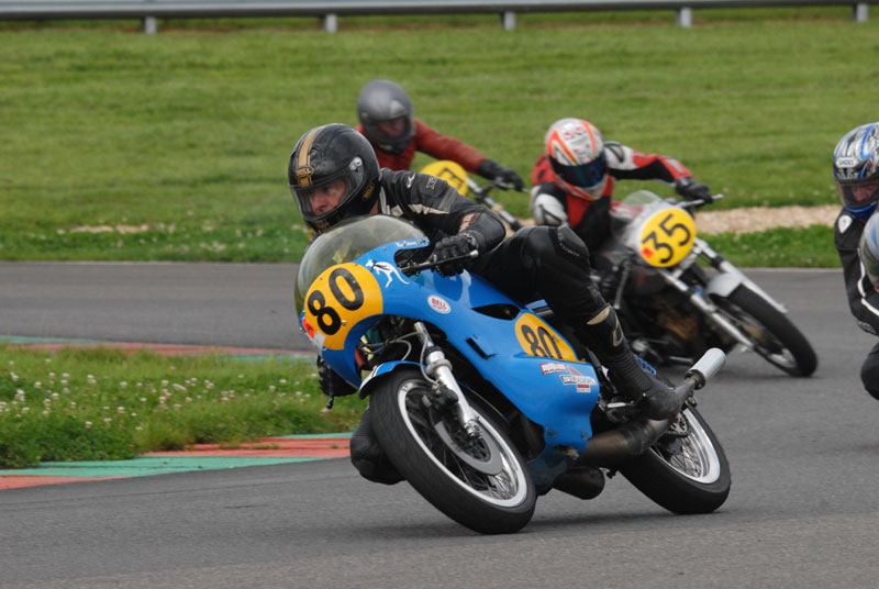 Historic Motos Ardennais à Mettet
