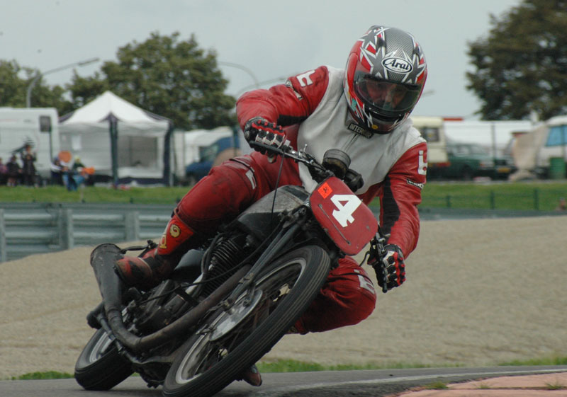 Historic Motos Ardennais à Mettet
