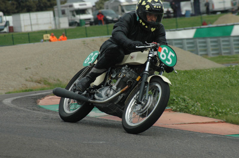 Historic Motos Ardennais à Mettet
