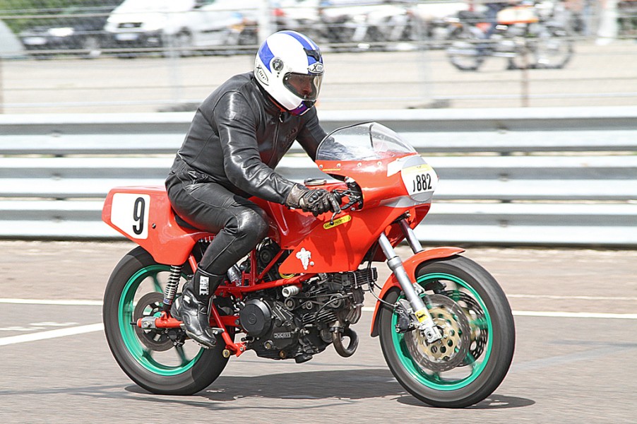 Manfred Krauss
DUCATI 500 Pantha NCR Replica   1983
