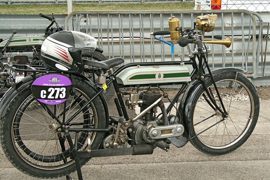 Gerome Perchet
TRIUMPH 250 K3 Tourist Trophy   1914
