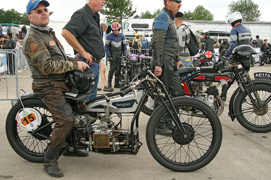 Kaspar Ryser
Douglas 500 TT500   1925
