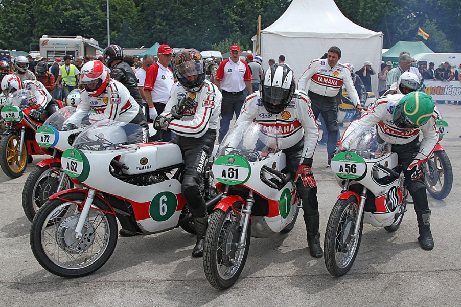 Pentti Korhonen - Jos Schurgers - Phil Read - Bruno Kneubühler 
Yamaha Classic Racing Team

