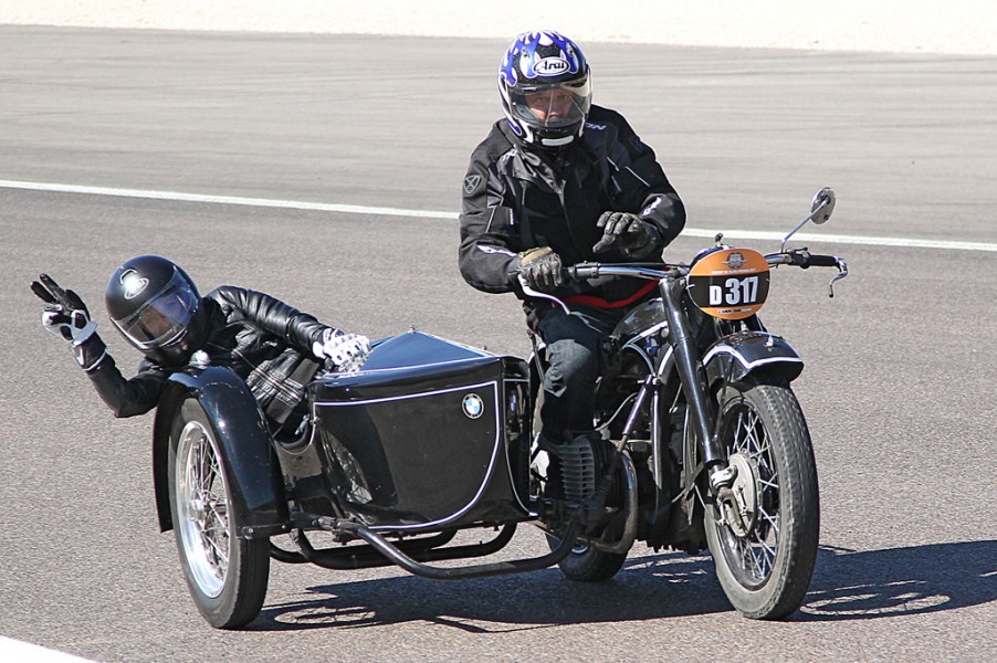 Alain Groslier
BMW 750 R12   1938
