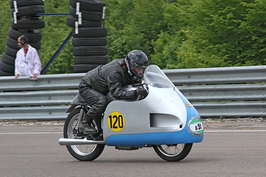 Dieter Messerschmidt
SIMSON 250 AWO 2S   1956
