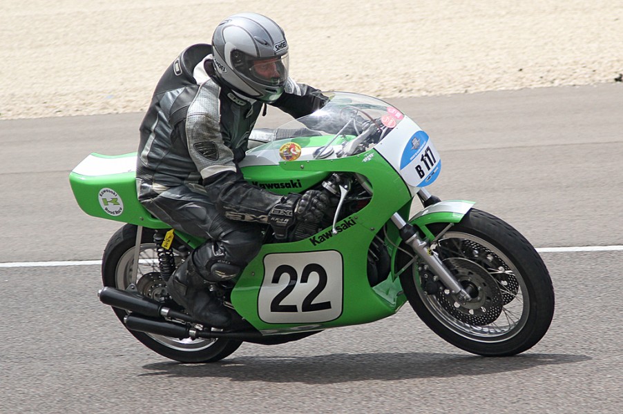 Jean Pierre Nicolas
KAWASAKI 750 H2R   1974

