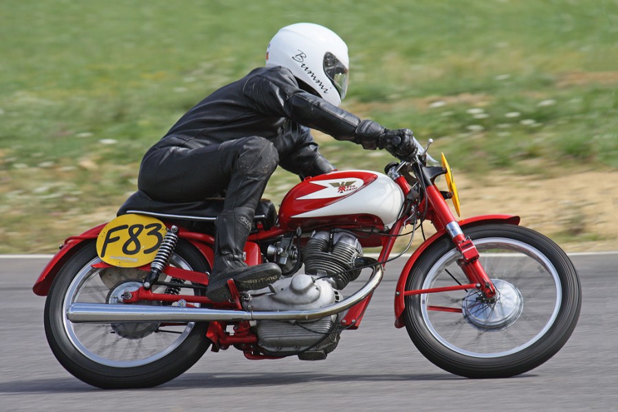 F83_0004.jpg