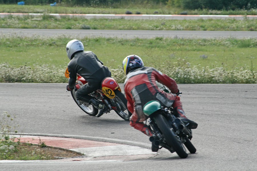 H42_0006.jpg