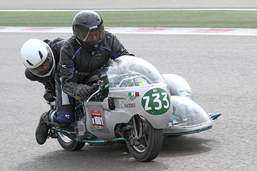 Hans Hermann Fett - Sven Riebel
DUCATI 864   1973
