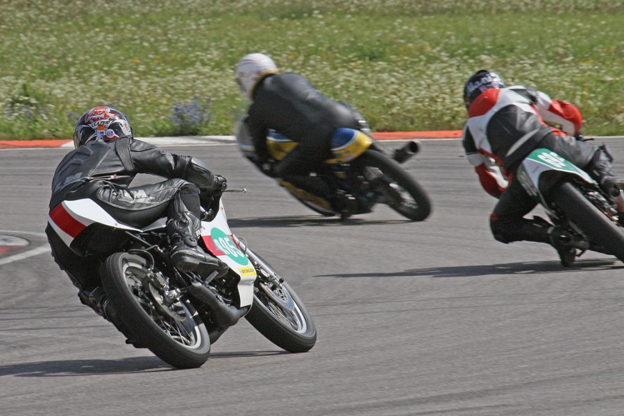 R85_0011.jpg
