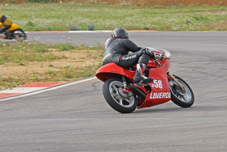 V58_0002.jpg