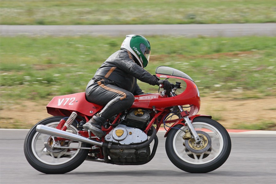 V72_0001.jpg