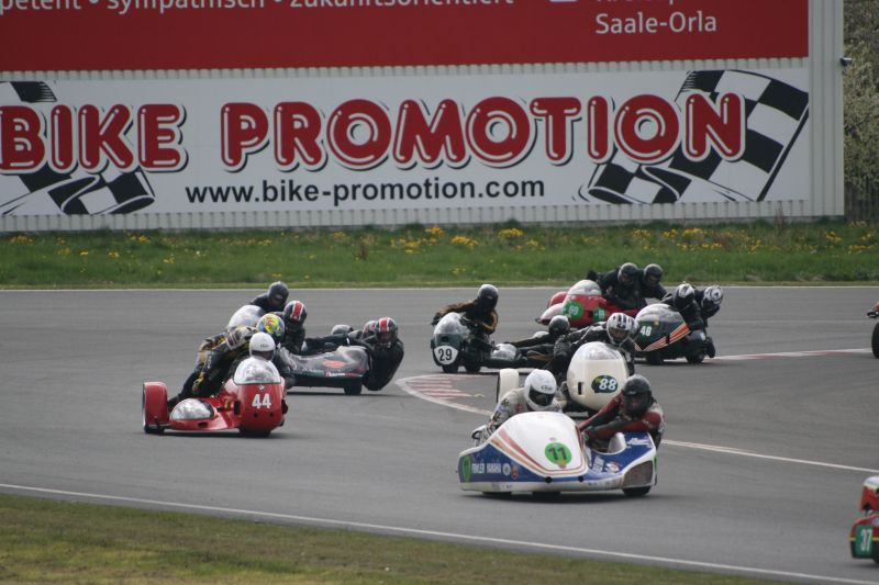 AMC Classic Sidecar Cup Schleiz 2010
nach_dem_Start_1
