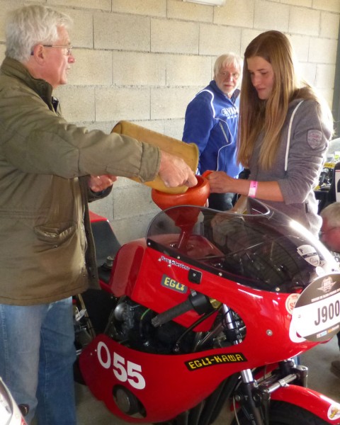 Coupes Moto Légende 2015
Hans und Yvonne Scheufens

